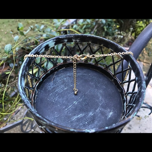 Beautiful Peach & Gold Necklace - Picture 5 of 8